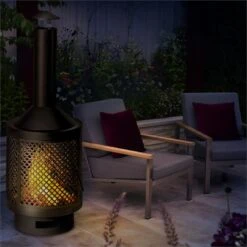 Essos Gartenofen Holzofen Ø45cm Gitterwand Stahlblech Schwarz -Wrights Gartenladen 10031482 yy 0003 ambient Blumfeldt Essos Gartenofen schwarz