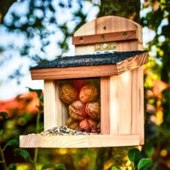 Futterhaus Für Eichhörnchen Flachdach Zedernholz Bitumen Unbehandelt -Wrights Gartenladen 10038115 yy 0003 logo